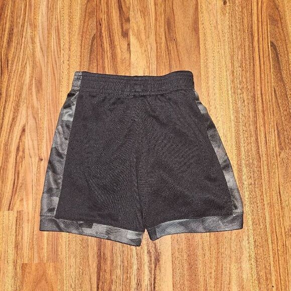 5 For $25 Black and Gray Camp Side Panel Elastic Active Shorts Toddler Size 3T - Picture 4 of 4